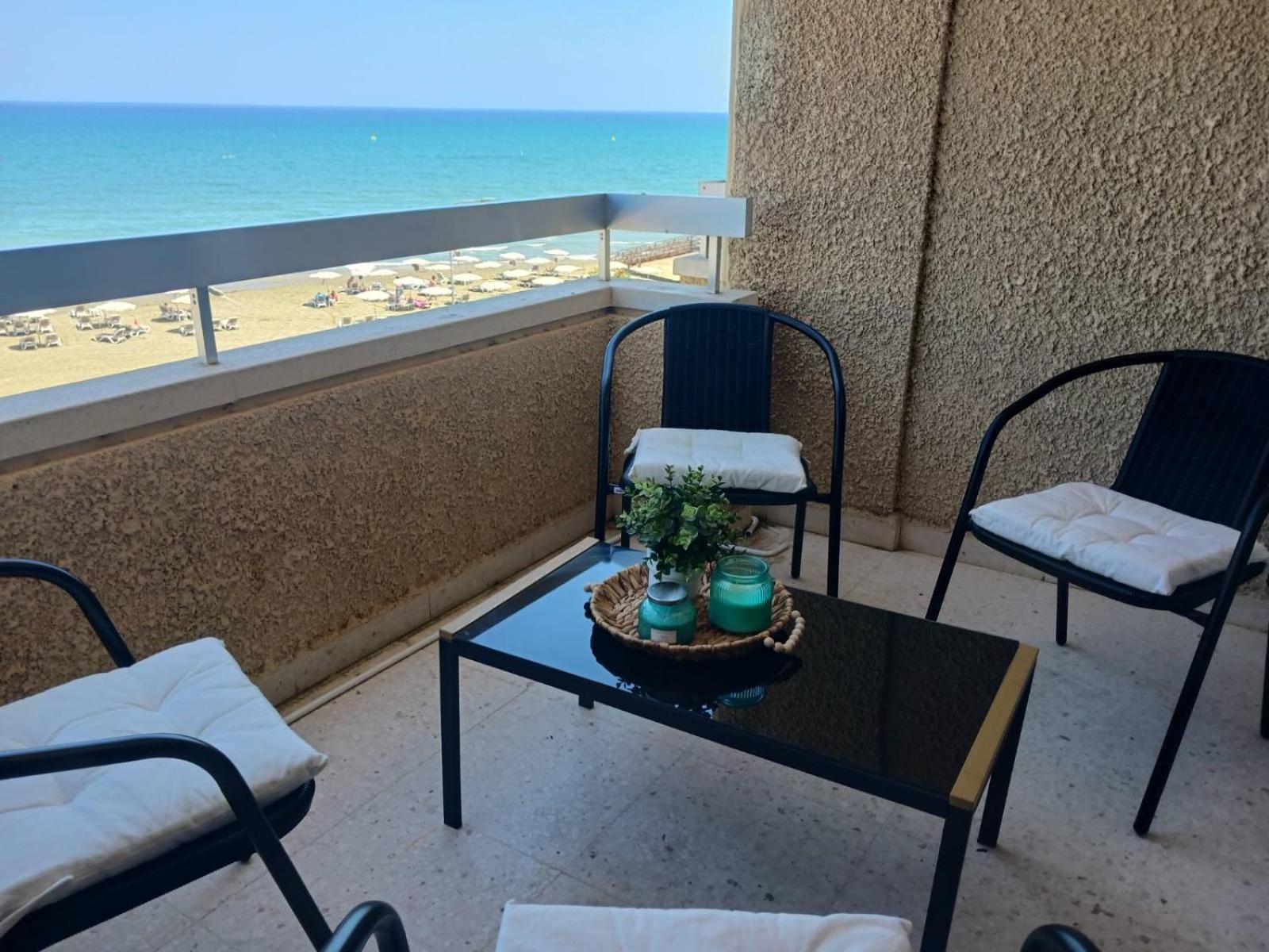 Apollon Sea View Beachfront Ap 302 Larnaka Exterior foto